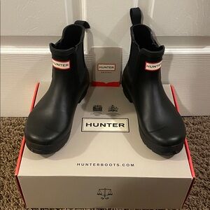 Hunter Classic Black Chelsea Boots 💧☔️